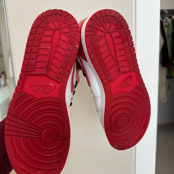 2022 Air Jordan 1 Retro High OG 'Heritage' - Picture 3 of 3